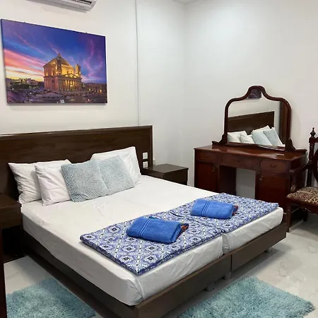 Sun And Sea 2 Aparthotel